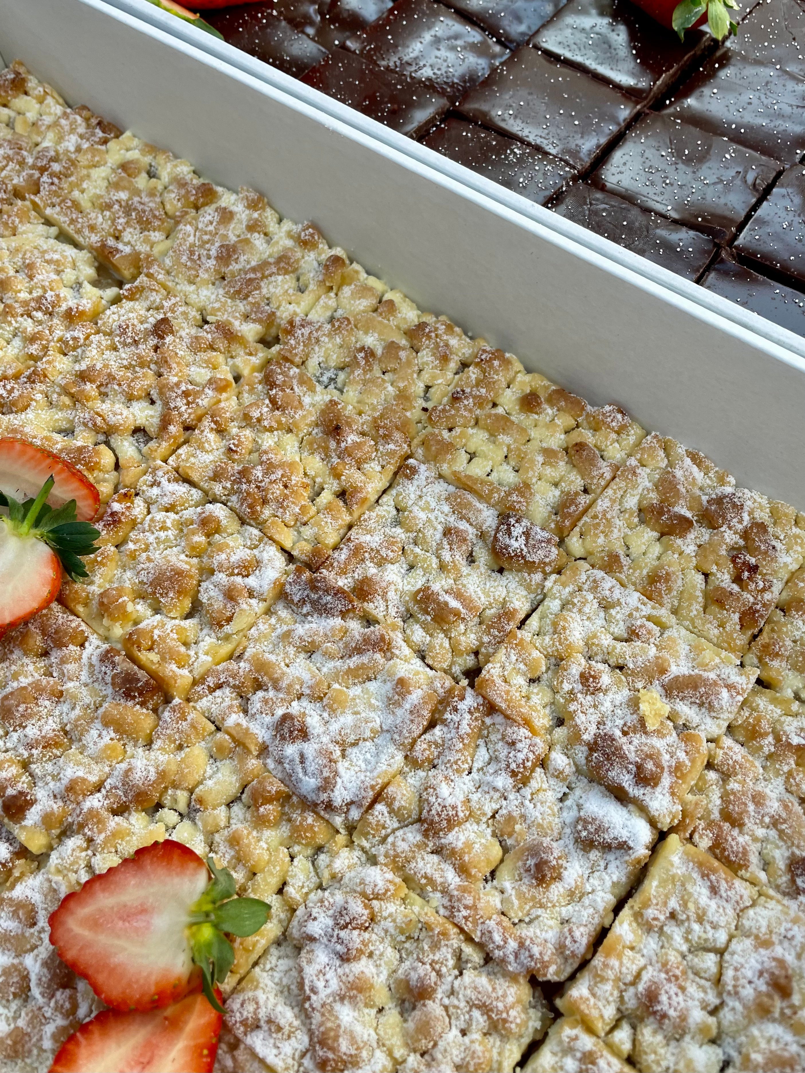 Apple Crumble Slices - Sammys Catering & Co -